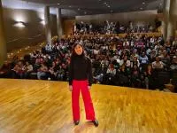 XERRADA MIRIAM TIRADO: "TOT UN ÈXIT"